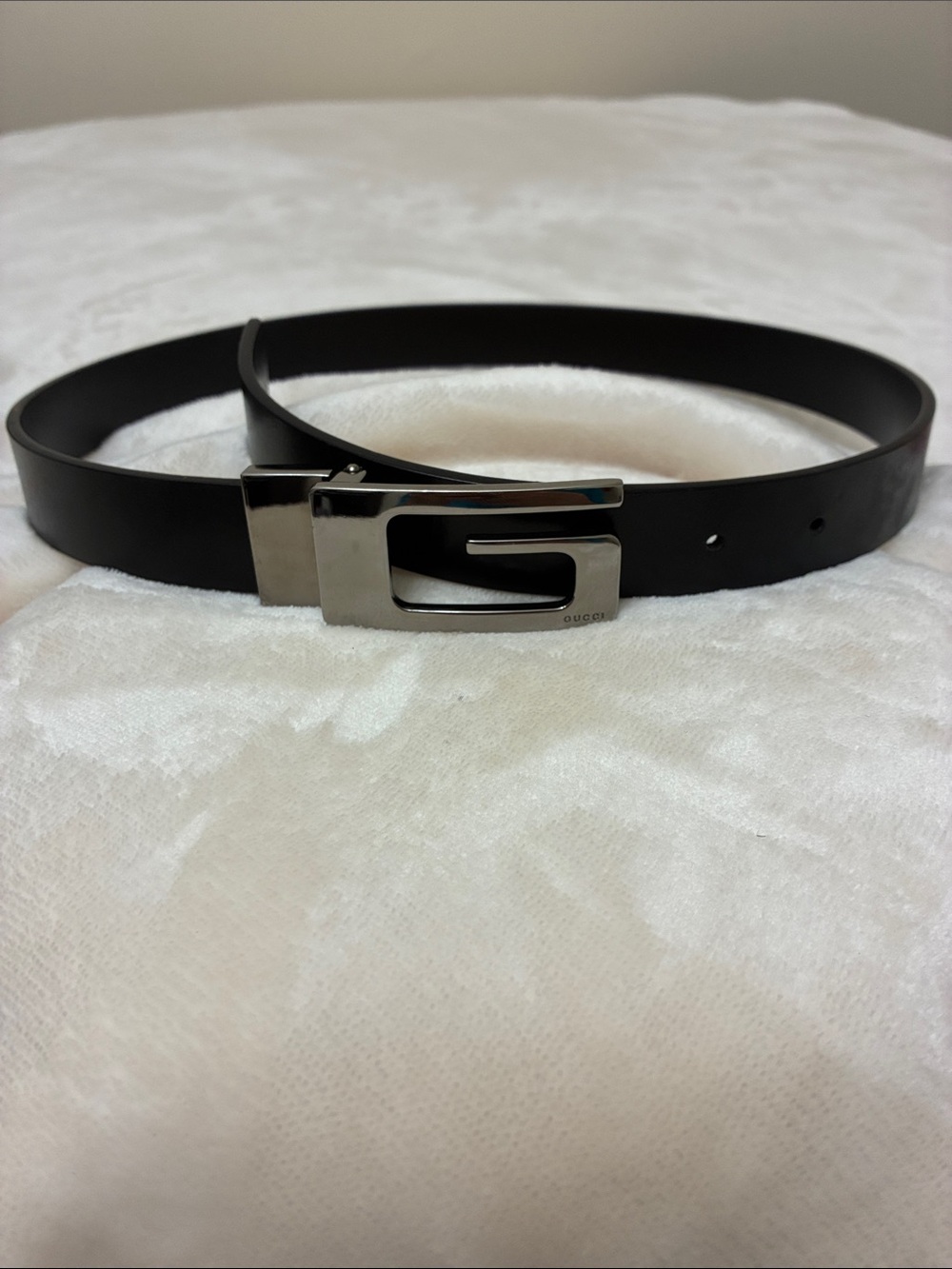 Gucci Black Leather Belt with Silver G Buckle